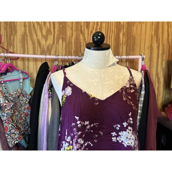 Torrid Floral Print Sleeveless Tank Top Blouse 0 (XL) Purple Rayon Adjustable - Picture 4 of 9